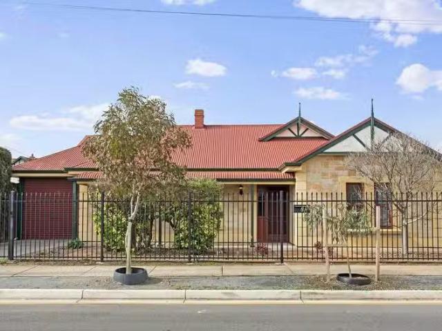 Just in! 3 BR 3 Priscilla Street, PROSPECT, SA 5082 House fo.