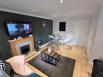 Cheap 3 BR Darlaston Lane