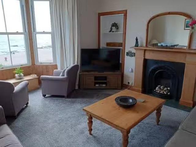 New 3 BR Main Street