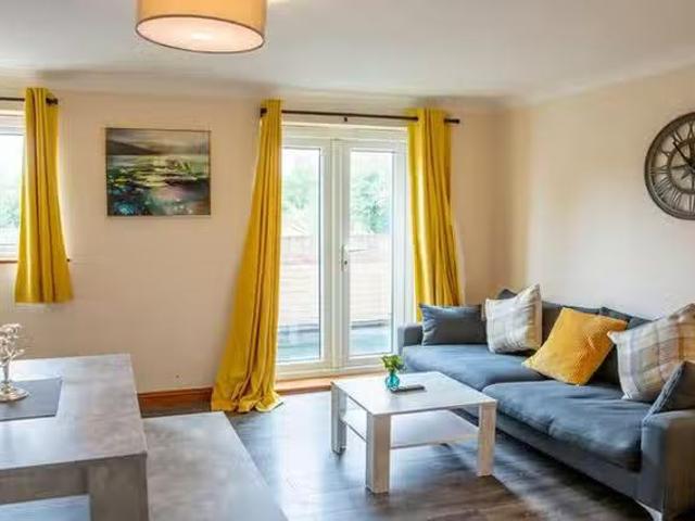 Unique 3 BR Queen Anne's Road