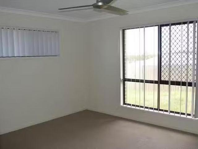Unique 3 Dampier Court, Glen Eden, QLD 4680