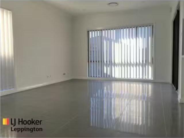 Charming 3 Kerrawang Close, DENHAM COURT House for rent Liste.