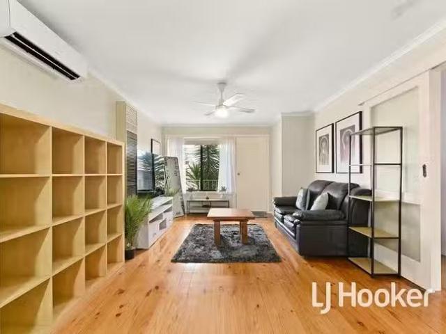 Cheap 3 Princes Highway, Pakenham, VIC 3810