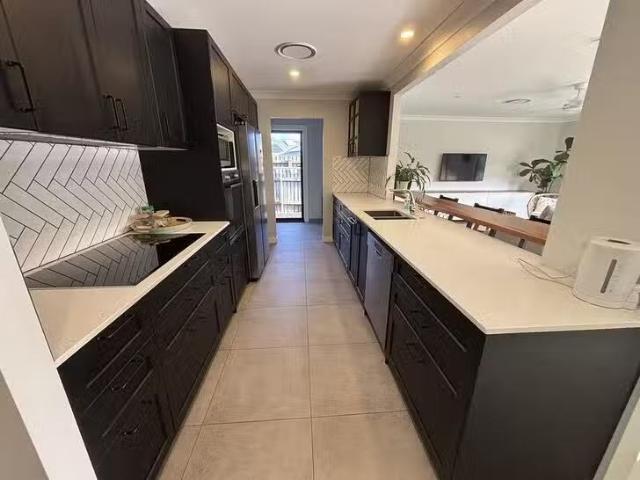 Nice 3 Renoir Court, Rothwell, QLD 4022