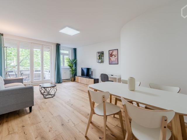 new 3 room apartment in Moabit! Very central!, Berlin Amsterdam Apartments for Rent