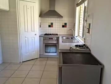 Cozy 3 Rosella Street, Loganlea, QLD 4131