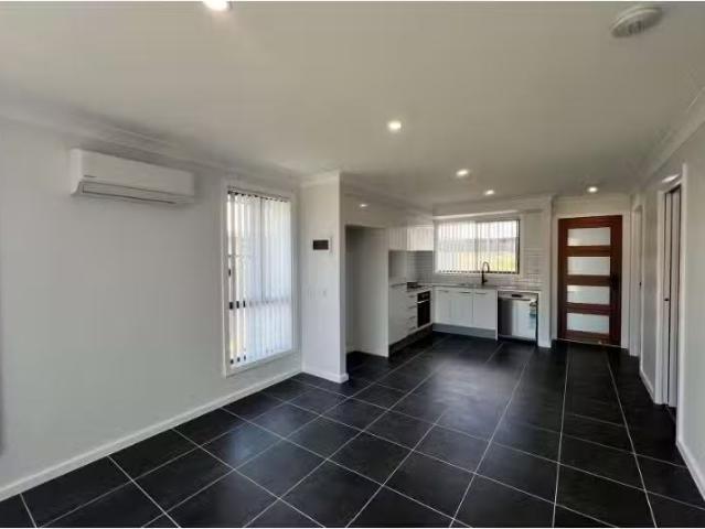 Deal! 3A Shearman Street, Mudgee Townhouse for rent Listed by.