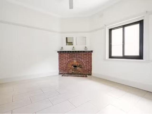 Deal! 104 Alfred Street, Rosehill Apartment for rent Listed b.