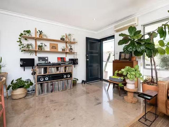 Charming 10/4 Robinson Street, Fremantle, WA 6160