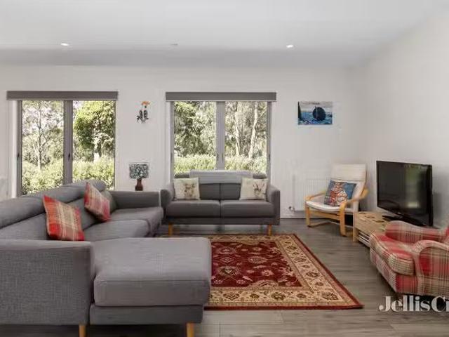 Rental! 10/51 Mc Namara Street, Macleod VIC 3085