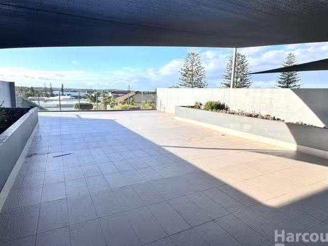 Charming 105/20 22 Mort Street, Port Macquarie, NSW 2444 Apa.