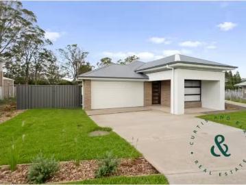 For Rent! 109 Macadamia Circuit, MEDOWIE House for rent Liste.