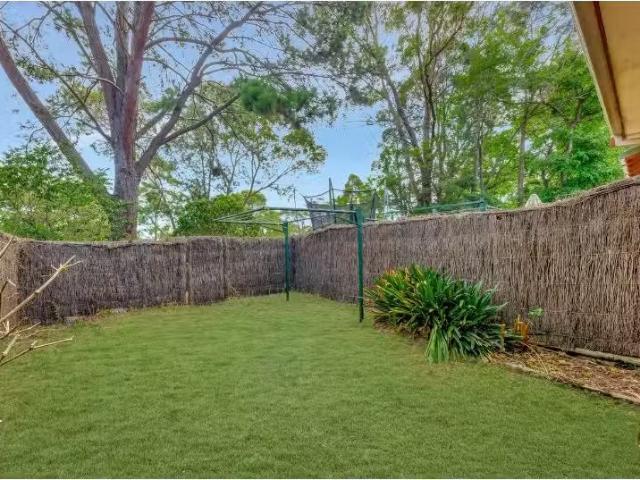 For Rent! 10/184 Waterloo Road, Marsfield Townhouse for rent.
