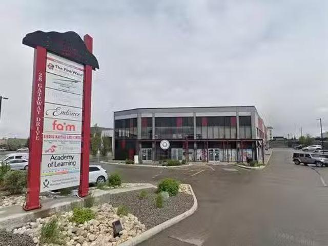 New 101 28 Gateway Drive Ne, Airdrie, AB, T4B 0J6 commercial.