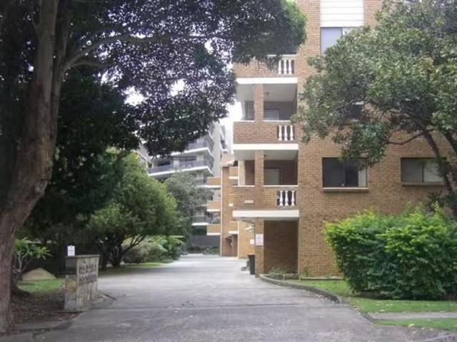 Cozy 10/23 25 Church Street, WOLLONGONG Apartment for rent Li.