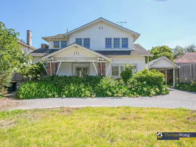 Unique 1025 Malvern Road, Toorak VIC 3142