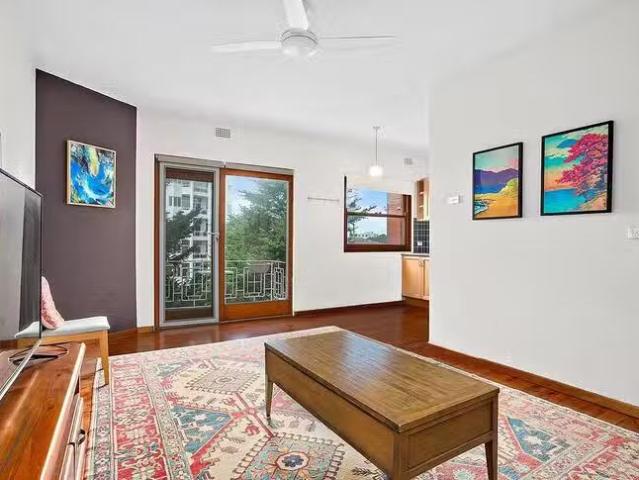 Charming 10/2 4 Corrimal Street, Wollongong, NSW 2500