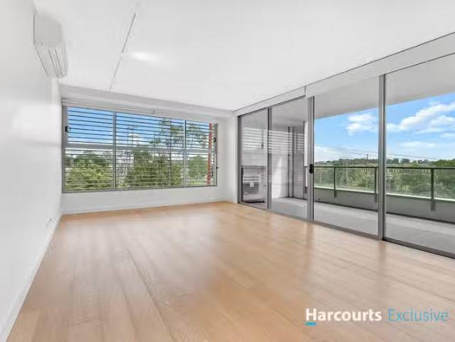 Nice 10/2 8 James Street, Carlingford NSW 2118