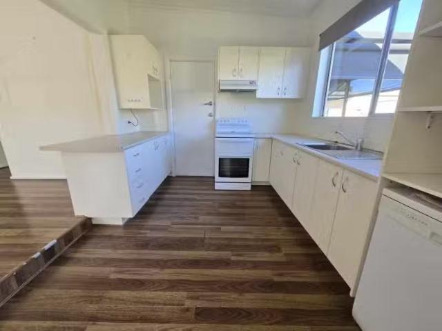 New 103 Spring Street, ORANGE House for rent Listed by Analea.