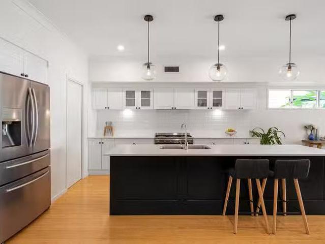 Unique 10 Balderstone Street, Corinda, QLD 4075
