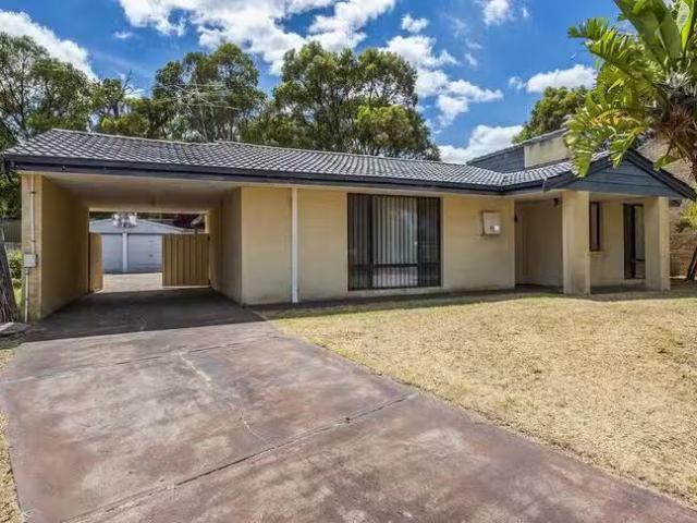 Cozy 10 Breaker Close, Silver Sands, WA 6210