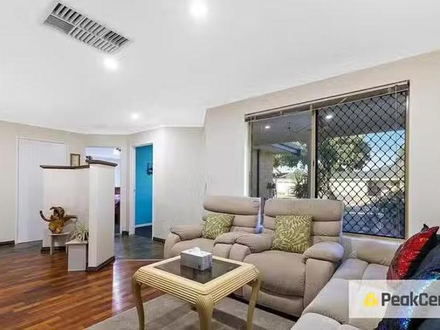 Just in! 10 Fantail Way, Huntingdale, WA 6110