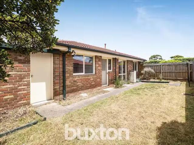 For Rent! 10 Lexington Place, Carrum, VIC 3197