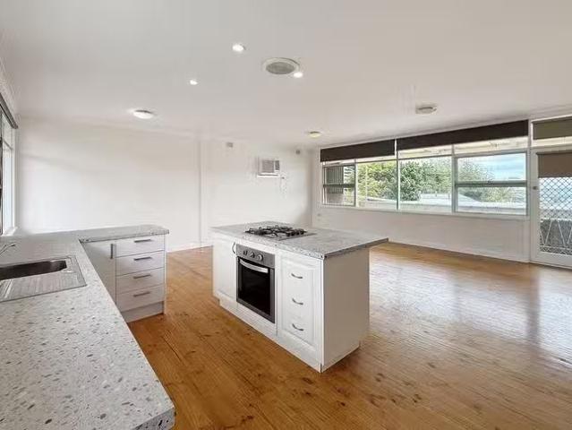 Charming 10 Mason Street, Port Lincoln, SA 5606