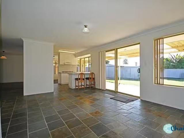 Charming 10 Murphy Way, Warnbro, WA 6169