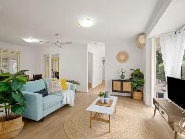 Cozy 10 Potoroo Place, Doolandella, QLD 4077