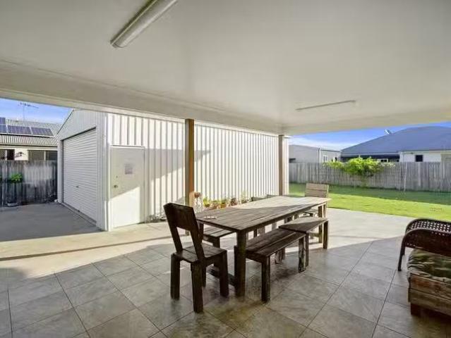 Nice 10 Palermo Avenue, Ashfield, QLD 4670