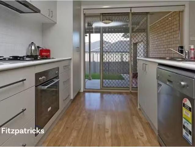Rental! 10 Werribee Road, Bourkelands House for rent Listed b.