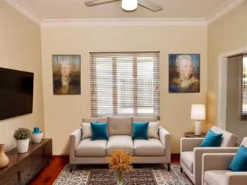 For Rent! 10 Tillot Street, Dutton Park, QLD 4102