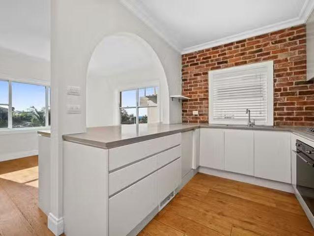 Nice 1/14 Edgecliffe Avenue, South Coogee, NSW 2034