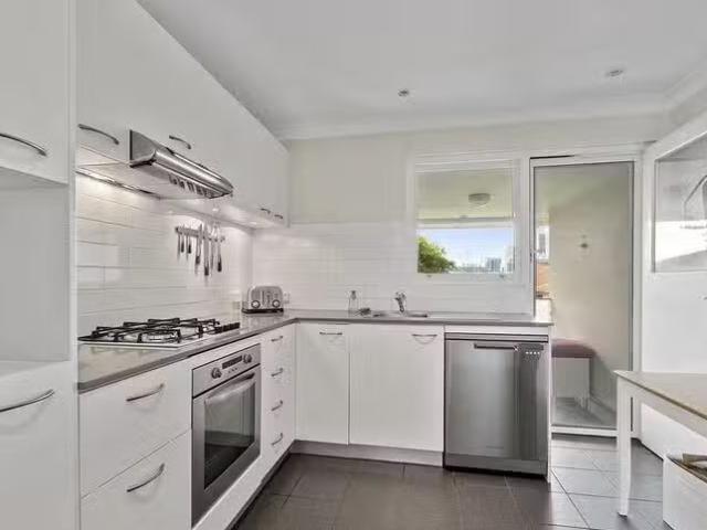 Cheap 11/58 Shirley Road, Wollstonecraft, NSW 2065
