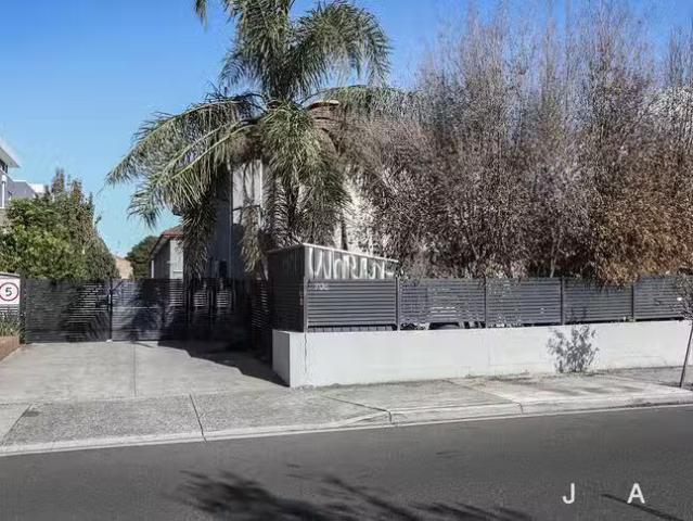Cozy 11/705 Barkly Street, West Footscray, VIC 3012