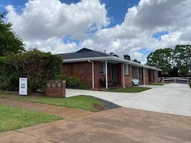 Nice 1/171A Alderley Street, Centenary Heights, QLD 4350