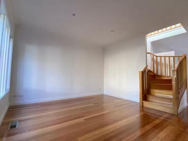 Cheap 1/17 Lexton Road, Box Hill North VIC 3129