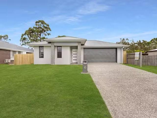 Nice 118 Bradman Way, Urangan, QLD 4655