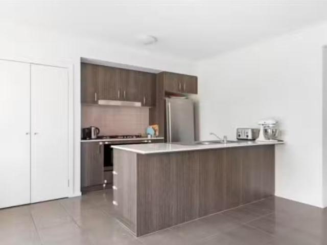 Cheap 118 Haze Drive, Point Cook, VIC 3030