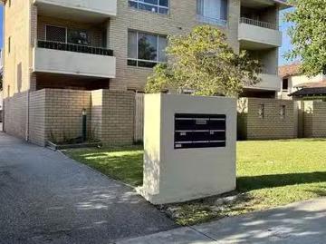 Just in! 1/19 Princess Road, Crawley, WA 6009