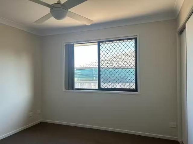 Cheap 1/106 Coates Street, Laidley, QLD 4341