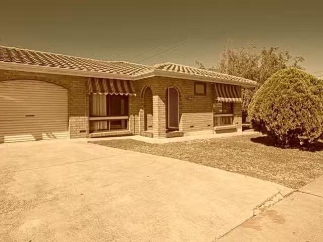 Cozy 1/111A Morphett Road, Morphettville SA 5043