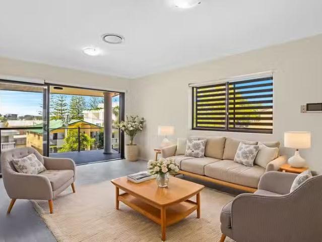 Rental! 11/15 17 Bullimah Avenue, Burleigh Heads, QLD 4220 U.