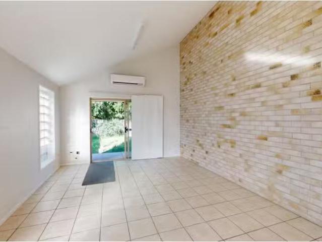 Cheap 1/11 Alice Street, Merewether Townhouse for rent Listed.
