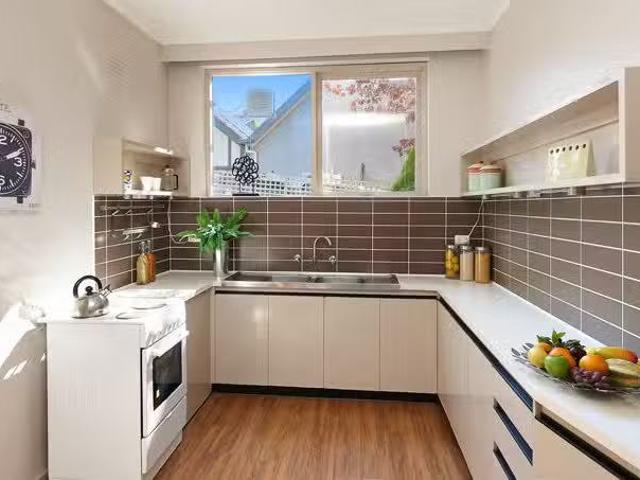 New 1/11 Chatham Street, Flemington VIC 3031