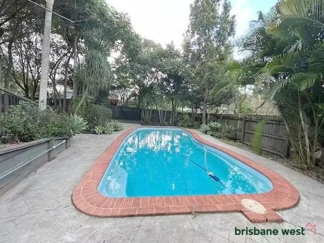 Unique 111 Pioneer Crescent, Bellbowrie, QLD 4070