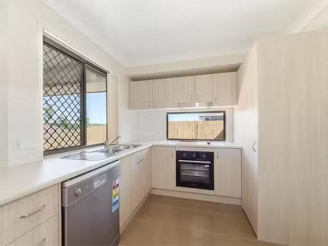 New 1/11 Prosperity Way, Brassall, QLD 4305