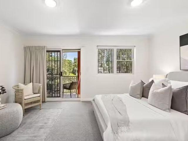 Nice 11/213 Wigram Road, Forest Lodge, NSW 2037