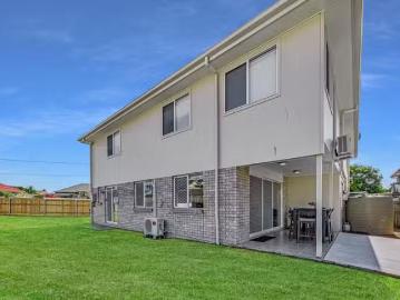 Cheap 1/128 Worthing Street, WYNNUM, QLD 4178 Townhouse for.